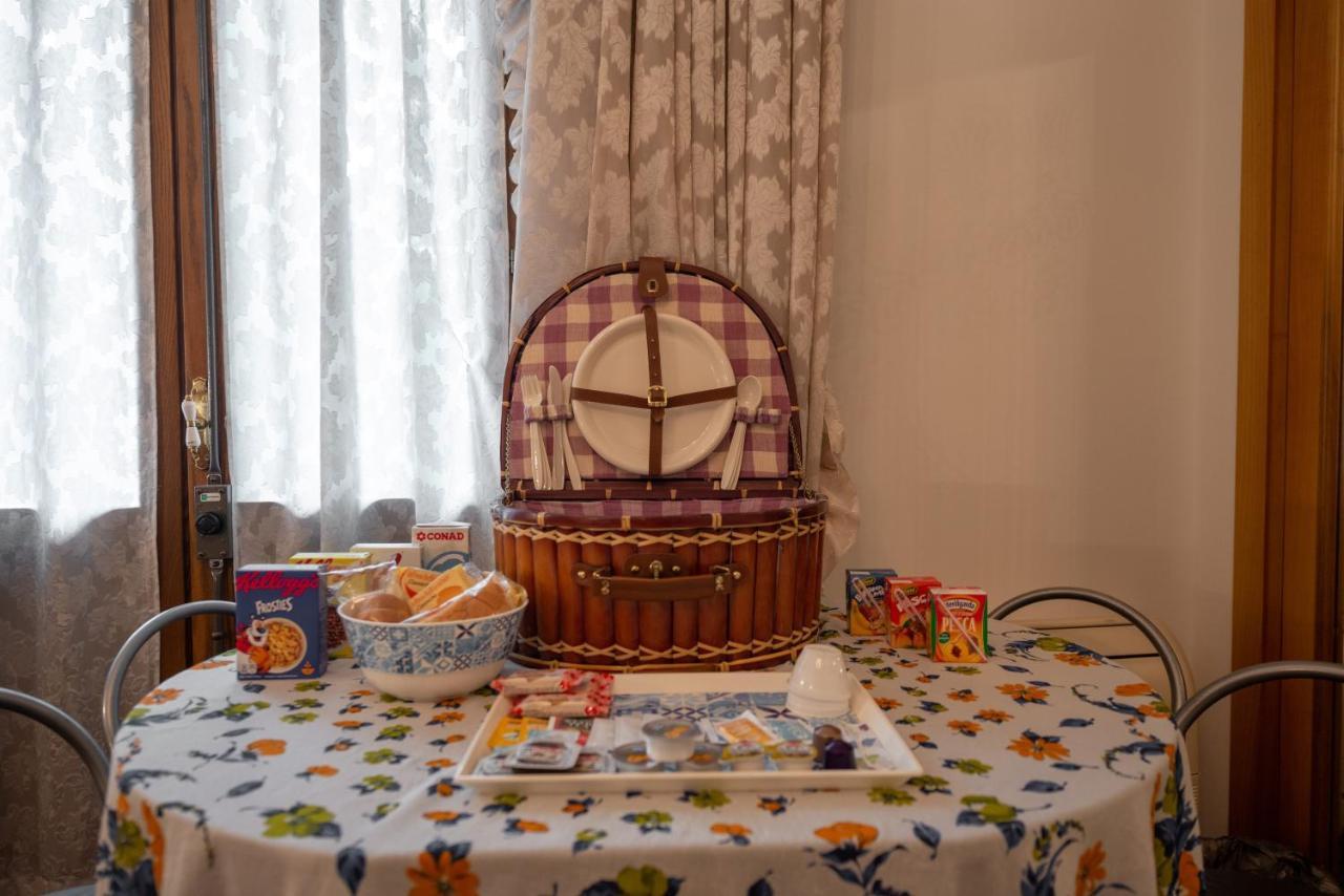 B&B Family First Capriate San Gervasio Eksteriør bilde